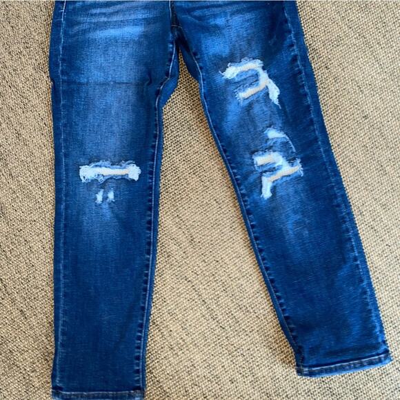 Judy Blue $79 Patch Perfect Boyfriend Thermal Patch Jeans 5 / 27” EUC - Picture 5 of 16